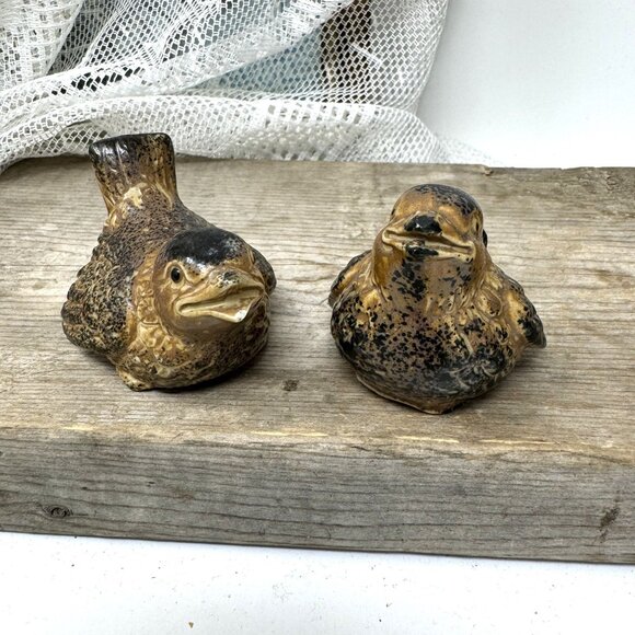 Vintage Hand-Painted Ceramic Bird Figurines Sparrows Japan - Picture 1 of 7